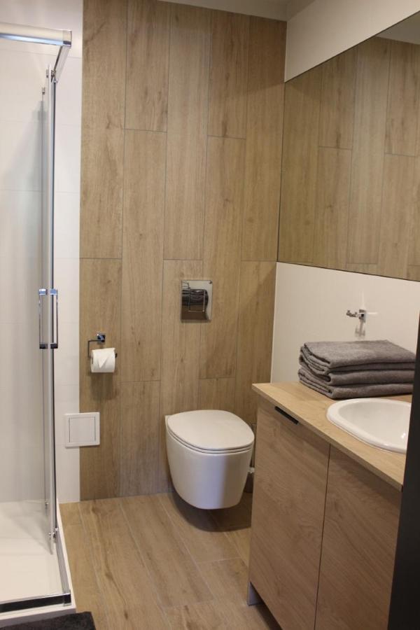 Apartamenty Centrum Park Sowinskiego 19 Zielona Góra Exterior foto